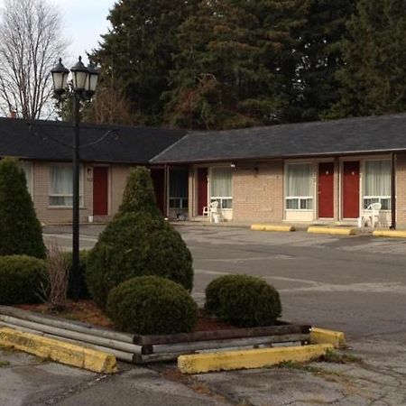 Lotus Motel Cobourg Zewnętrze zdjęcie