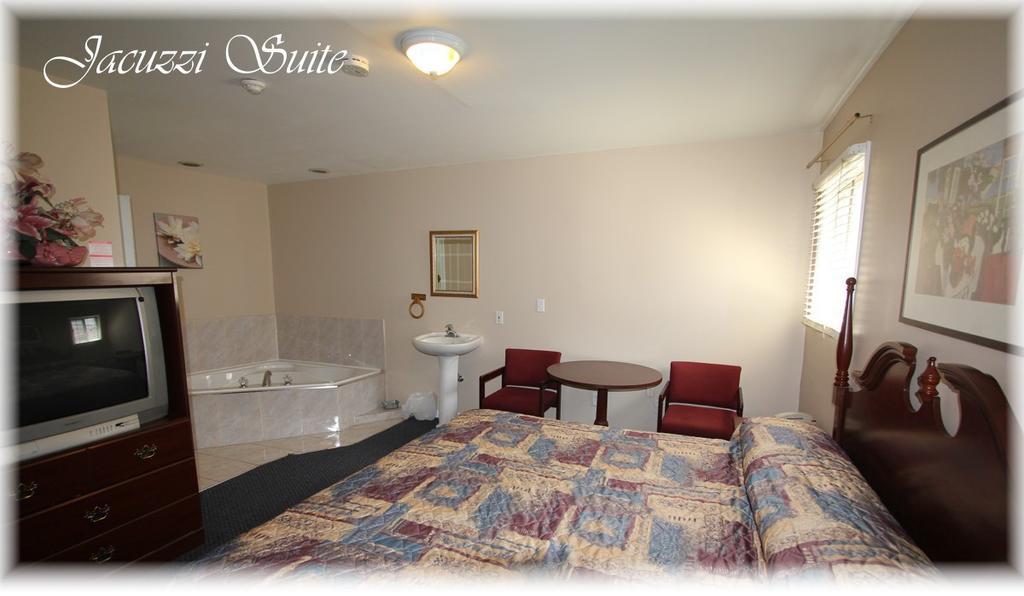 Lotus Motel Cobourg Zewnętrze zdjęcie