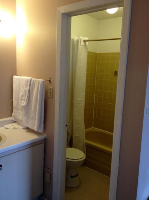 Lotus Motel Cobourg Zewnętrze zdjęcie