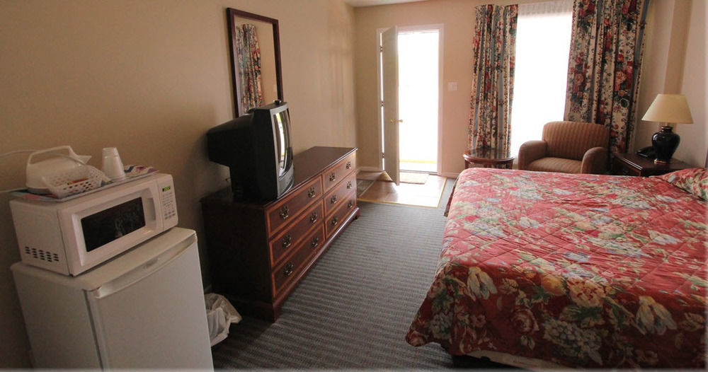 Lotus Motel Cobourg Zewnętrze zdjęcie
